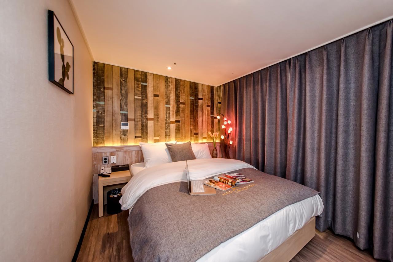 Jeju Hertz Hotel Buitenkant foto