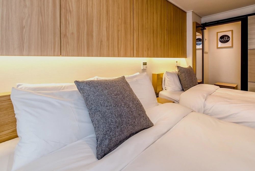 Jeju Hertz Hotel Buitenkant foto