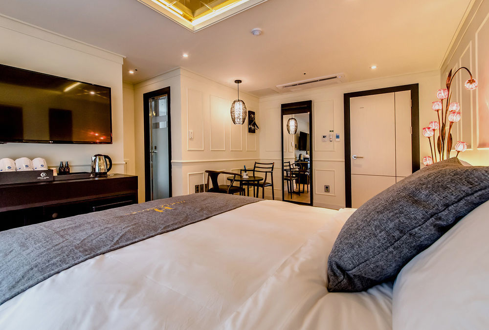 Jeju Hertz Hotel Buitenkant foto