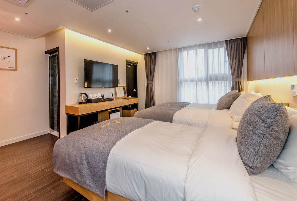 Jeju Hertz Hotel Buitenkant foto