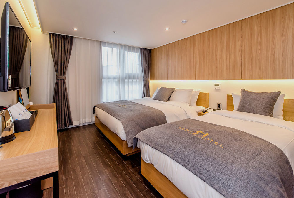 Jeju Hertz Hotel Buitenkant foto
